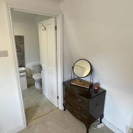 Cosy Oasis In The Heart Of Clifton Village * Bristol