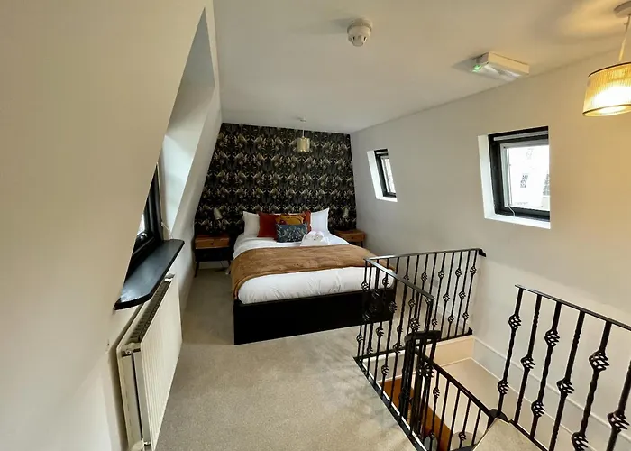 Cosy Oasis In The Heart Of Clifton Village Apartment Bristol