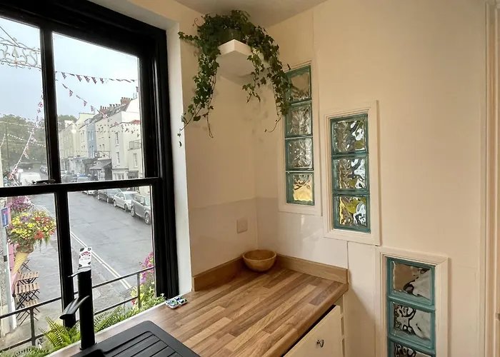 Cosy Oasis In The Heart Of Clifton Village