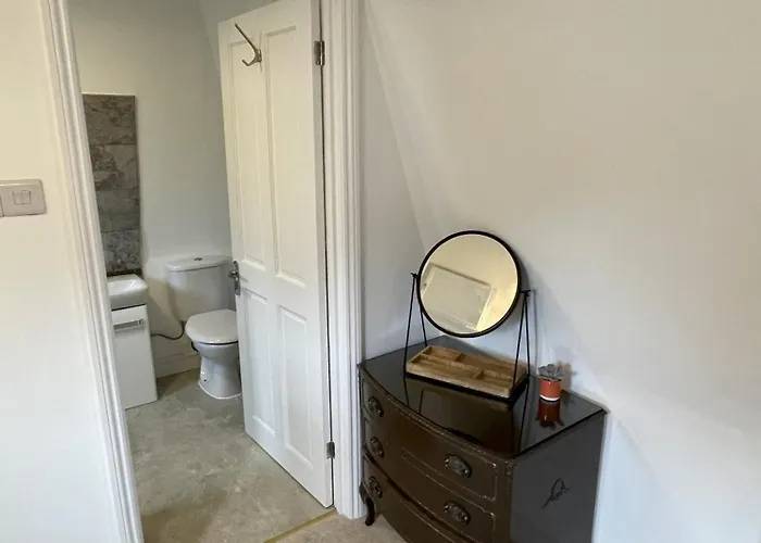 Cosy Oasis In The Heart Of Clifton Village * Bristol