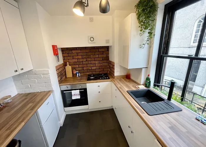 Cosy Oasis In The Heart Of Clifton Village Lejlighed Bristol